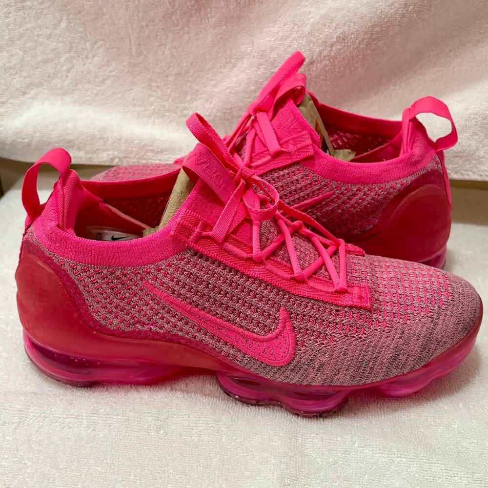 Nike VaporMax Sneaker- Women’s Size 7.5